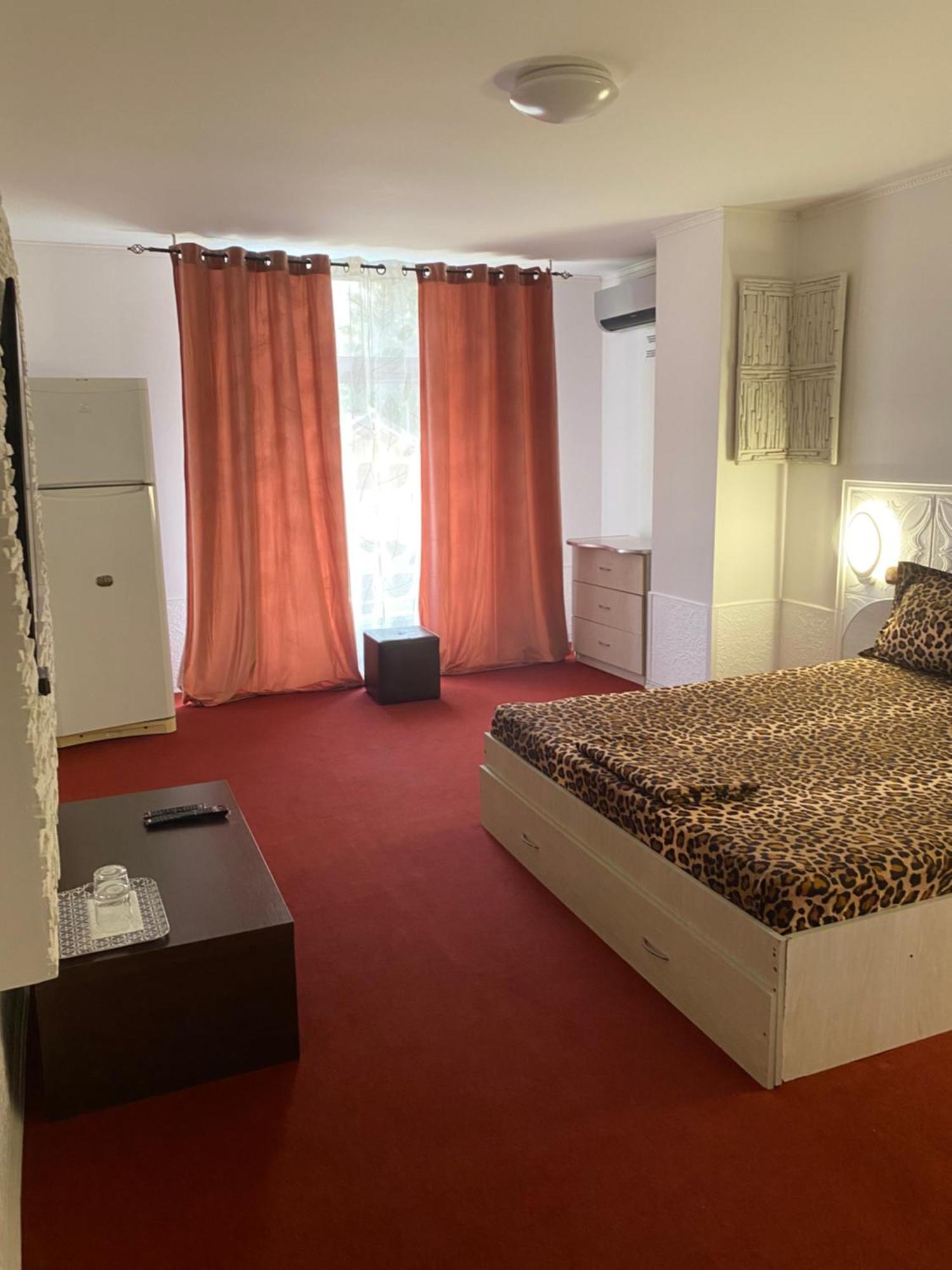 Karra Hotels Voluntari Экстерьер фото
