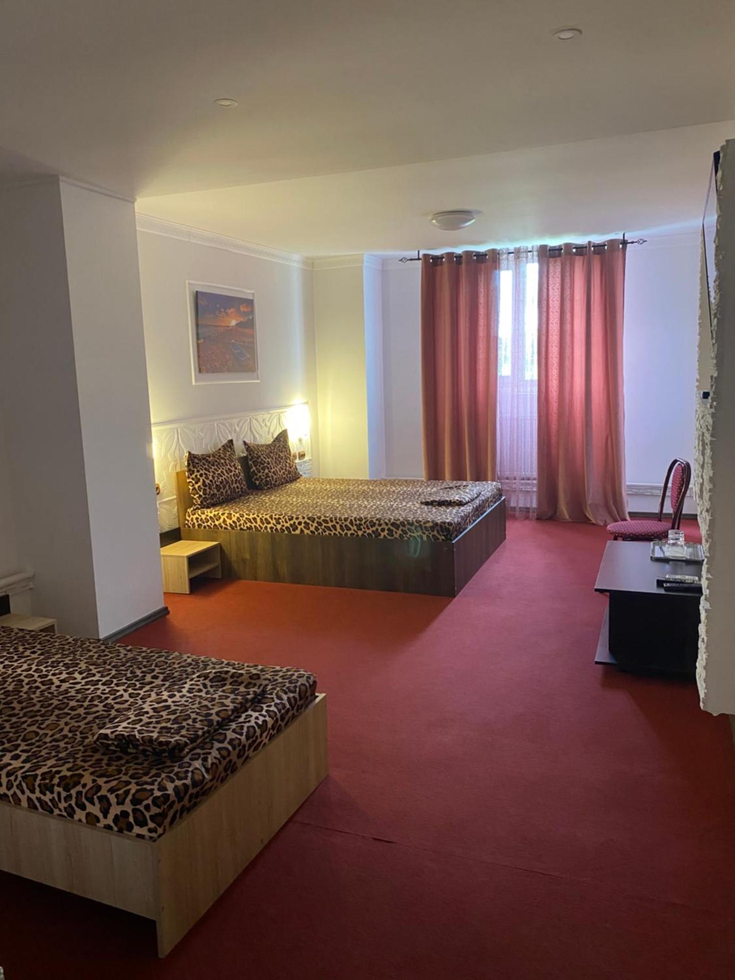 Karra Hotels Voluntari Экстерьер фото
